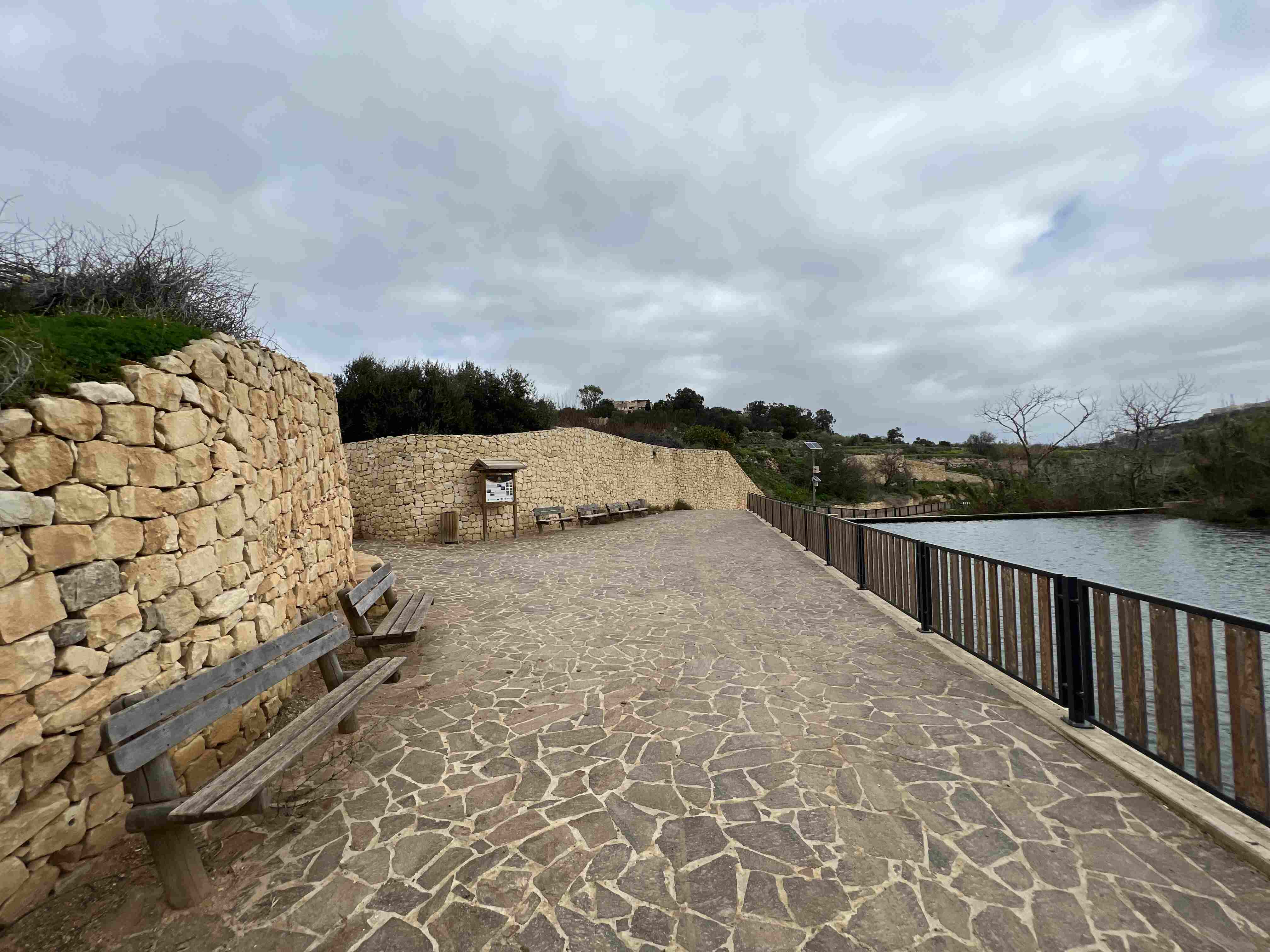 Chadwick Lakes - Seating and Signage